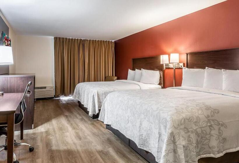 带皇后床的套间, Red Roof Inn Plus & Suites Houston   Iah Airport Sw