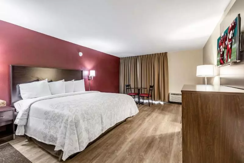 デラックスルーム, Red Roof Inn Plus & Suites Houston   Iah Airport Sw