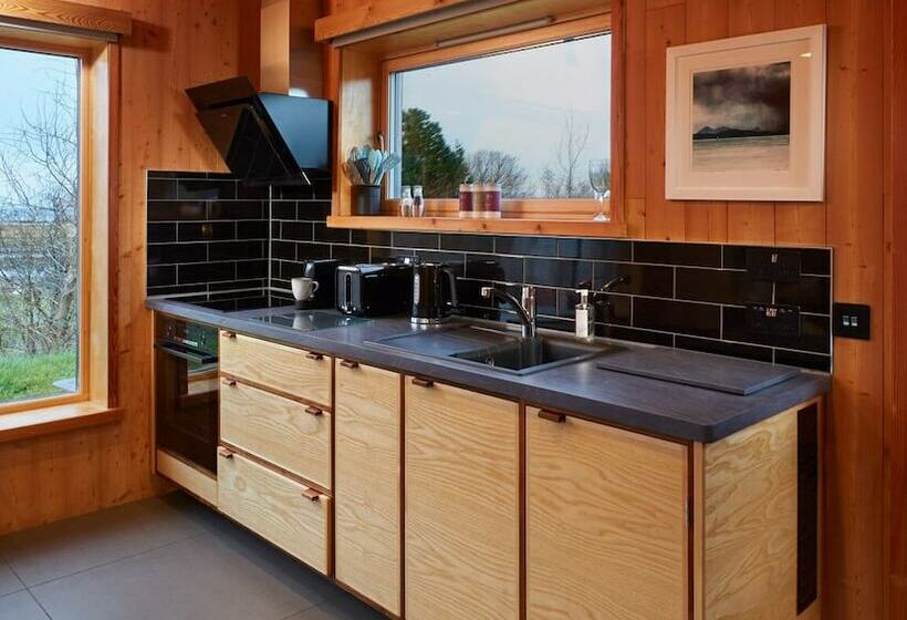 Хижина Superior, Ardcana