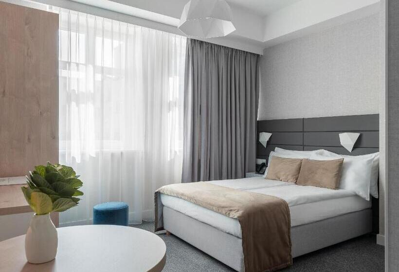 اتاق اکونومی, Gdynia Boutique