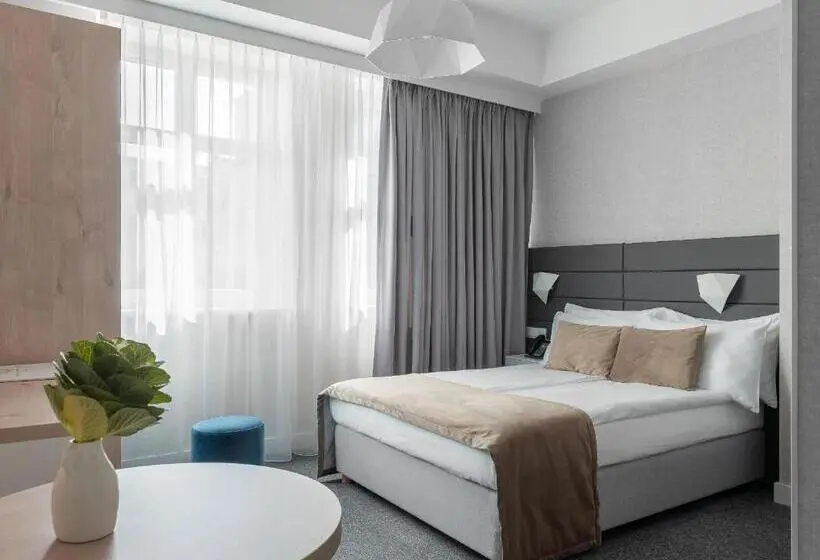 اتاق اکونومی, Gdynia Boutique