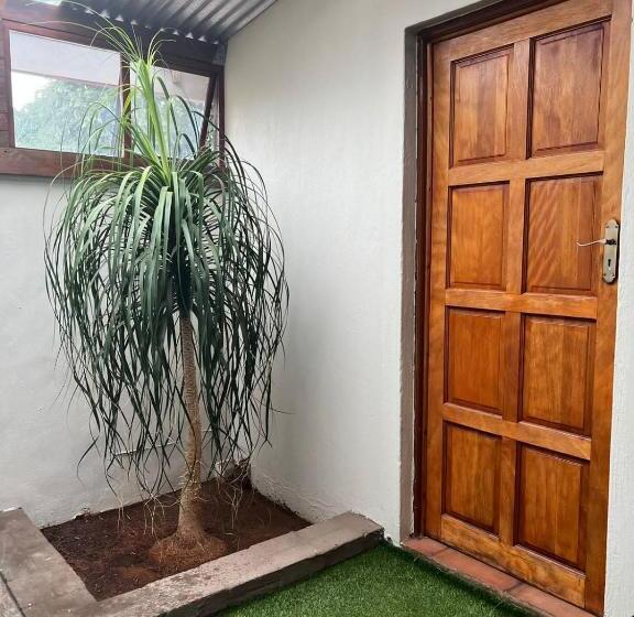 エコノミーシングルルーム, Kuruman