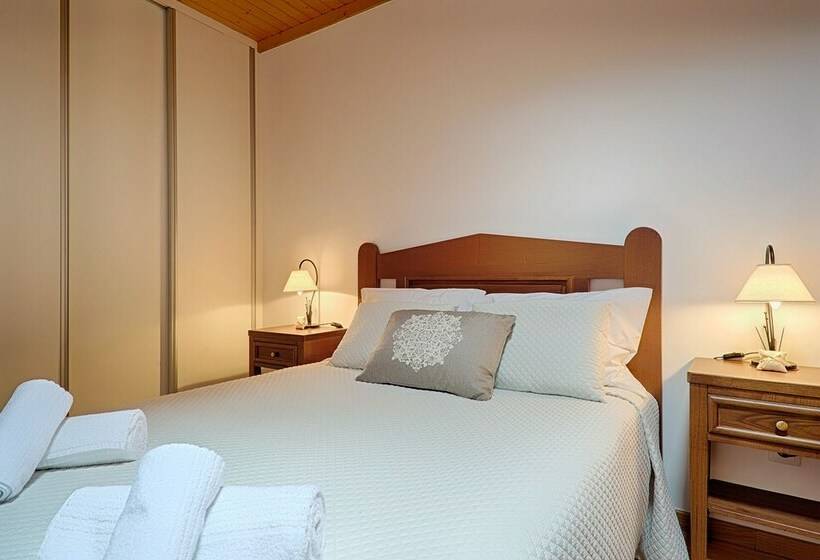 Дом 3 Спальни, Macheta S Coutry House