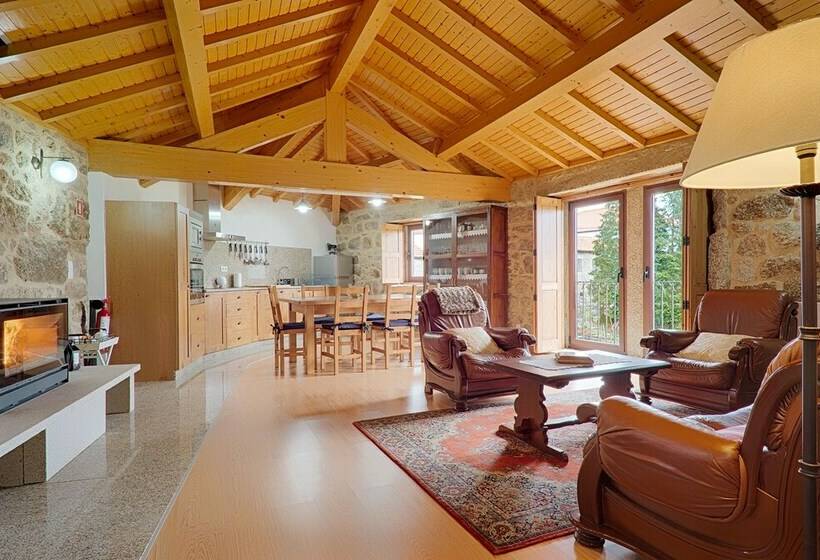 Дом 3 Спальни, Macheta S Coutry House