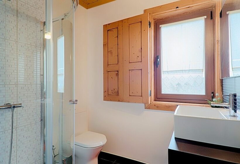 Дом 3 Спальни, Macheta S Coutry House