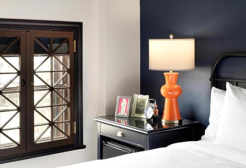 스탠다드 룸 킹사이즈 침대, Celeste Of St Paul