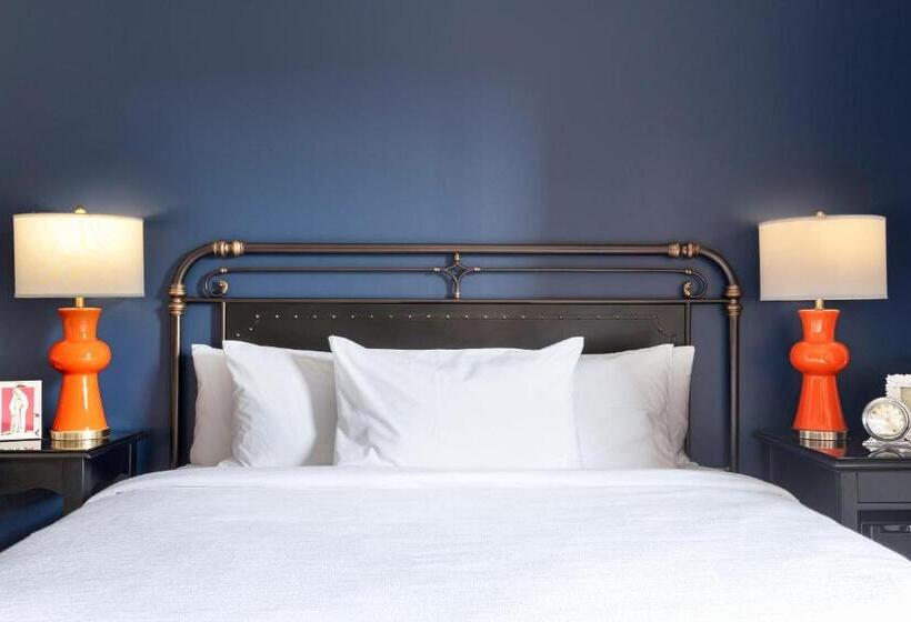 디럭스 룸 킹사이즈 침대, Celeste Of St Paul