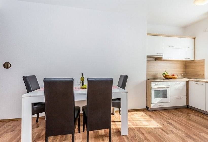 Апартаменты Комфорт 1 Спальня, Guest House Antonella