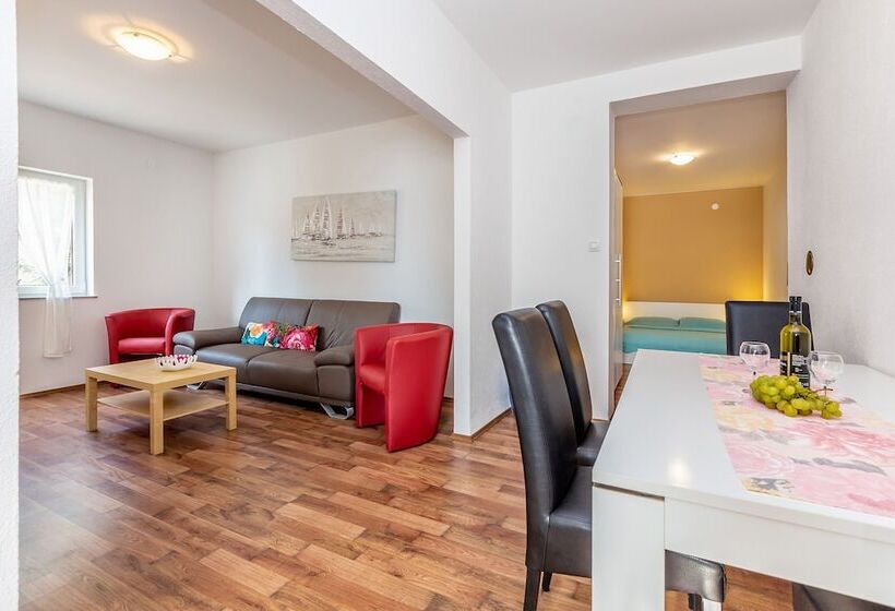 Апартаменты Комфорт 1 Спальня, Guest House Antonella