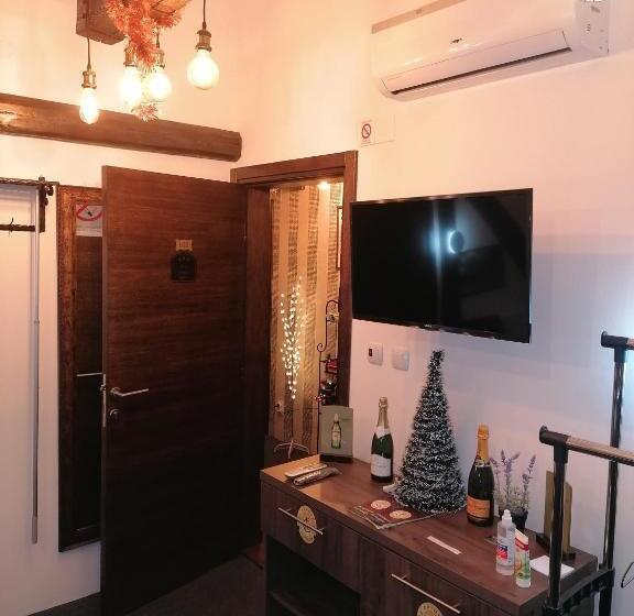 اتاق لوکس چهار تخته, Pirocanac Rooms & Restaurant