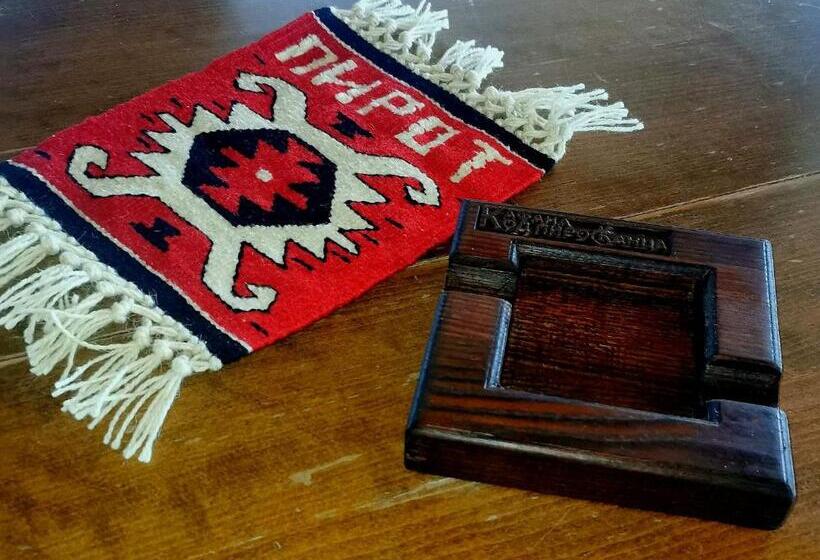 اتاق لوکس سه تخته, Pirocanac Rooms & Restaurant