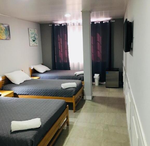 اتاق استاندارد چهار تخته, Al Hamra