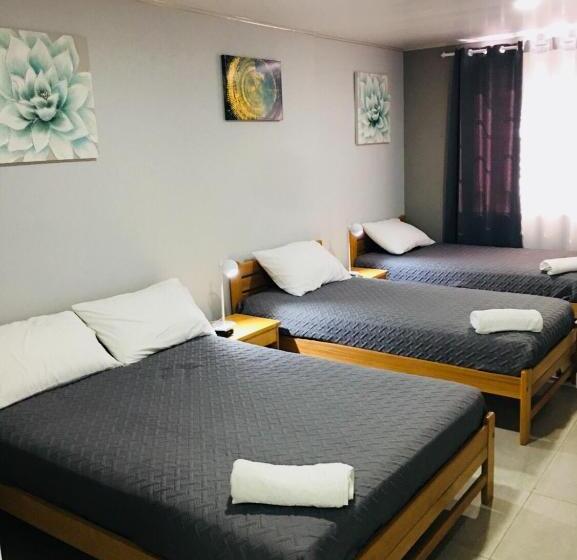 اتاق استاندارد چهار تخته, Al Hamra