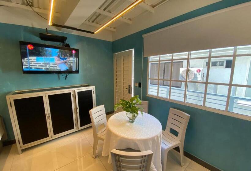 استودیو استاندارد با بالکن, Al Hamra