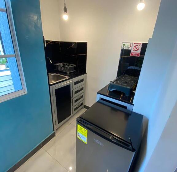 استودیو استاندارد با بالکن, Al Hamra