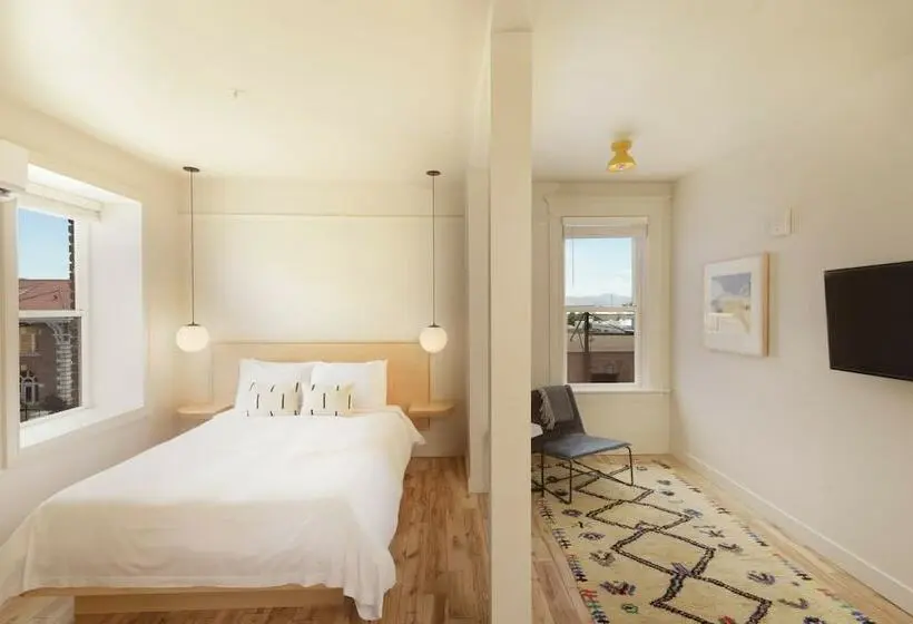 اتاق لوکس, The Jesse Hotel & Bar