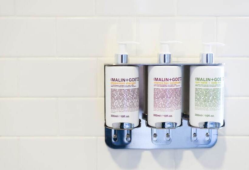 デラックスルーム, The Jesse Hotel & Bar