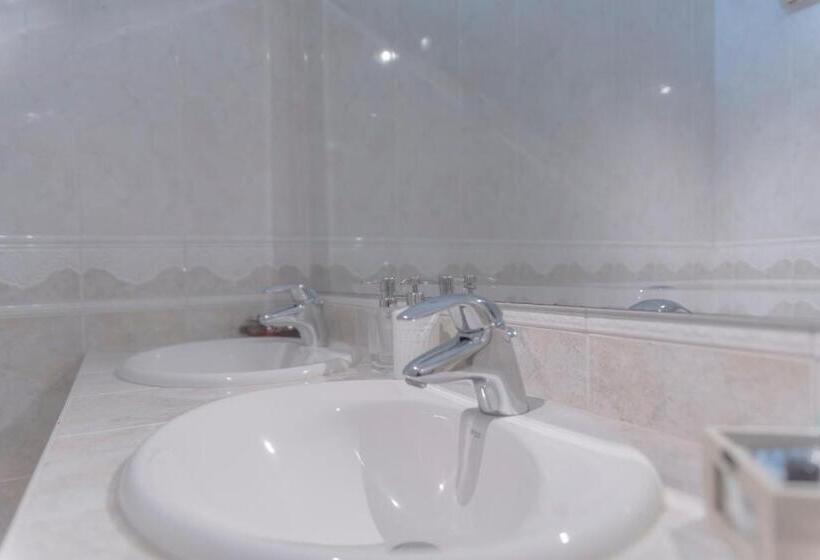 اتاق استاندارد, Màhouse Guesthouse