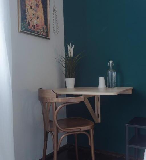 اتاق استاندارد, Màhouse Guesthouse