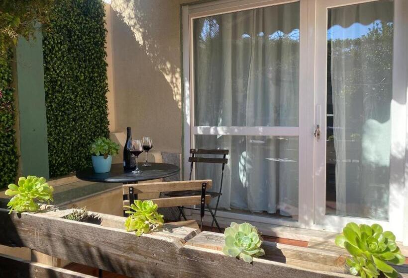 ویلای استاندارد با چشمانداز باغ, Màhouse Guesthouse