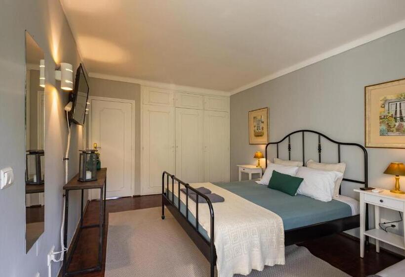 اتاق خانوادگی, Màhouse Guesthouse