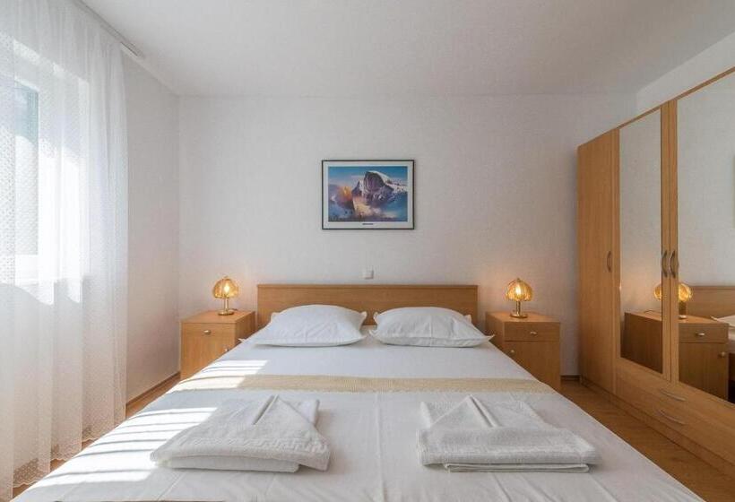 Apartament 1 Dormitori amb Balcó, Apartments Buljan