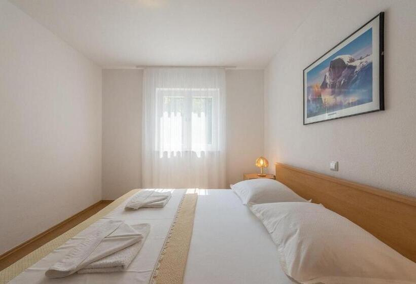 Apartament 1 Dormitor cu Balcon, Apartments Buljan