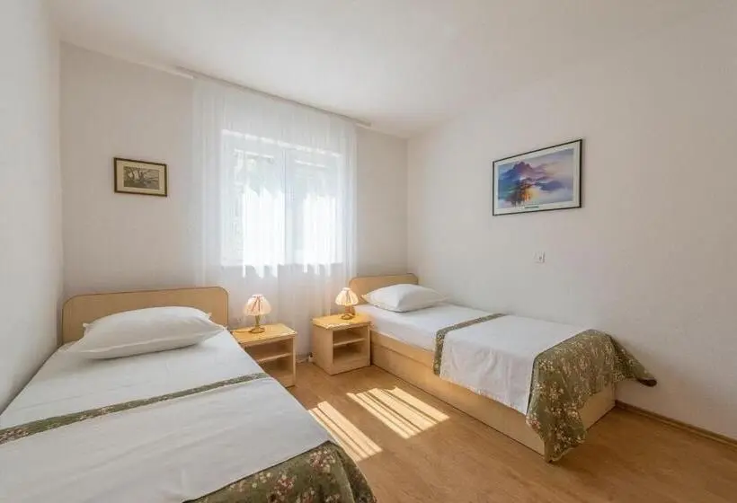 آپارتمان 1 خوابه با بالکن, Apartments Buljan