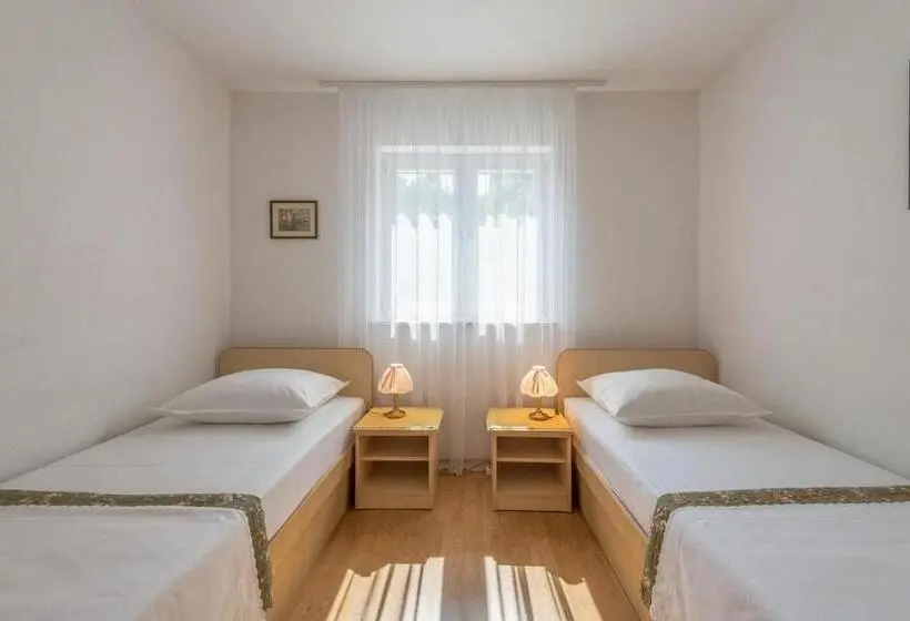 آپارتمان 1 خوابه با بالکن, Apartments Buljan