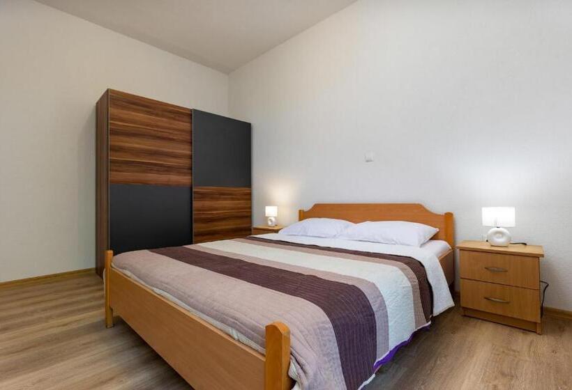 带2个卧室的公寓, Apartments Smaila