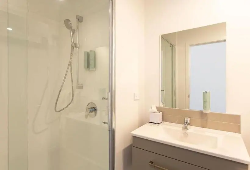 Standard-huone, Ramada By Wyndham Queenstown Central