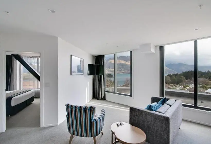 1 Bedroom Apartment Lake View, Ramada By Wyndham Queenstown Central