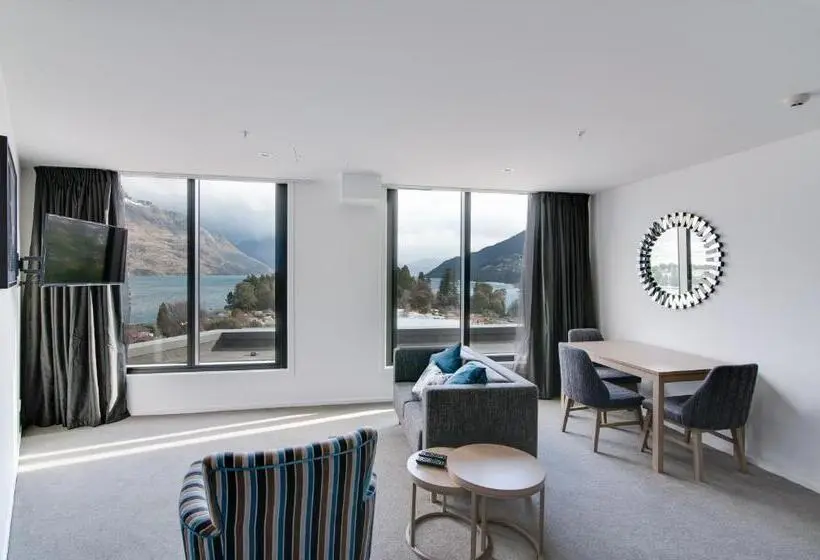 1 Bedroom Apartment Lake View, Ramada By Wyndham Queenstown Central