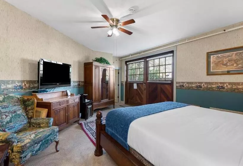 キングサイズベッドのデラックスルーム, Hennessey House Bed And Breakfast