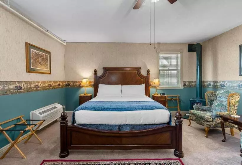キングサイズベッドのデラックスルーム, Hennessey House Bed And Breakfast