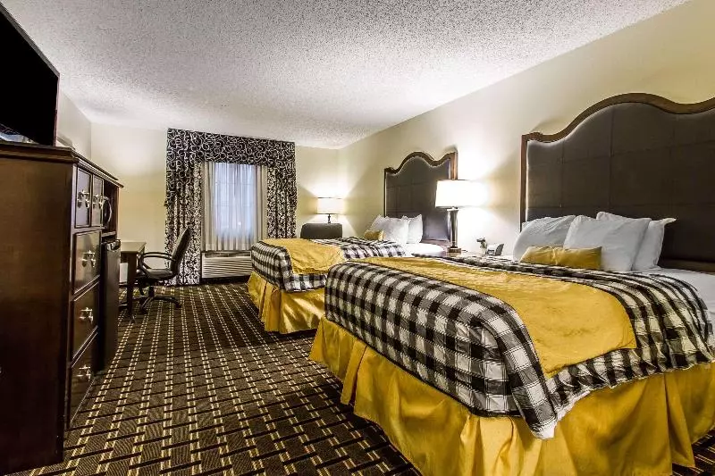 سوئیت با تخت بزرگ, Best Western Harbour Inn & Suites Huntington   Sunset Beach
