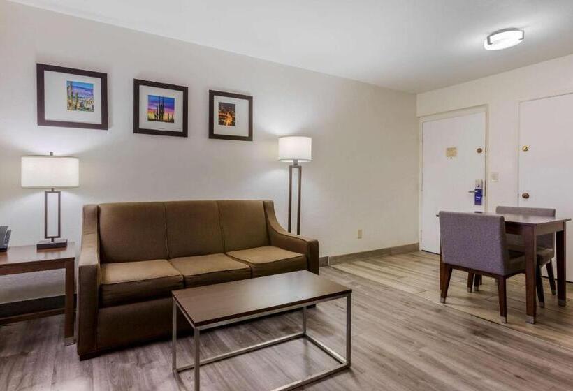 Люкс Кровать Кинг, Comfort Suites At Sabino Canyon