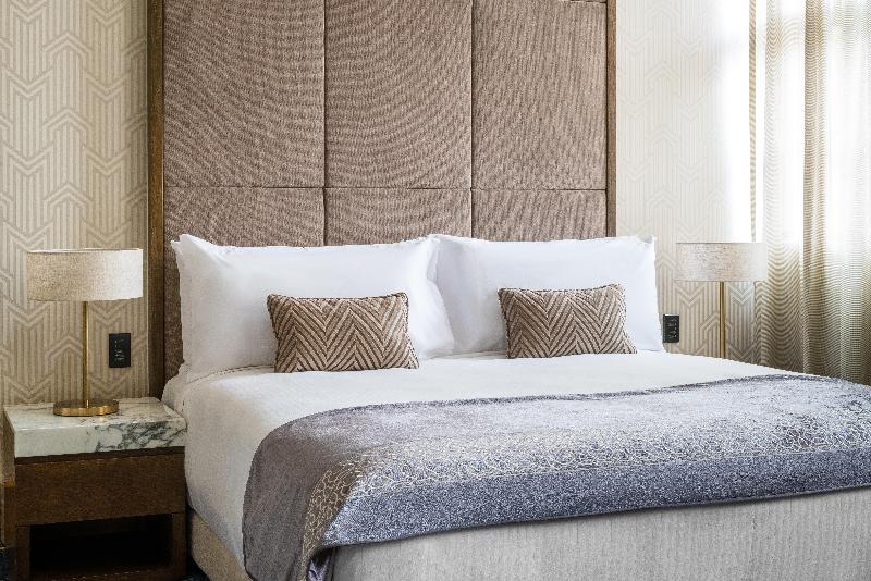 适合残疾人使用的标准间, Hilton Arlington National Landing