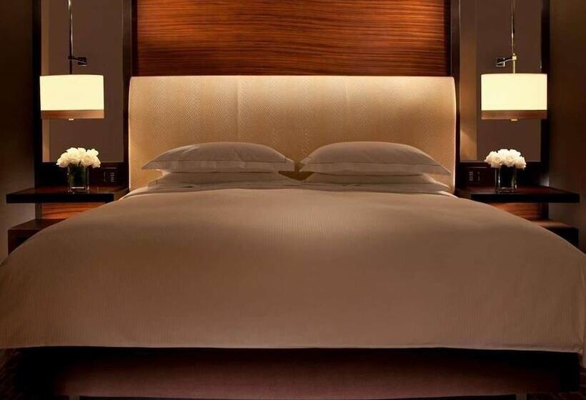 스위트, Hilton Mclean Tysons Corner