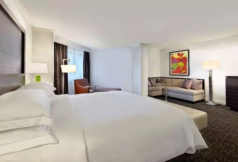 سوییت جونیور, Hilton Minneapolisst. Paul Airport