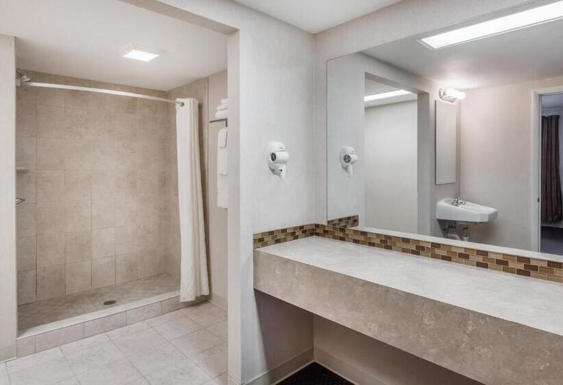 标准间, Howard Johnson By Wyndham Traverse City