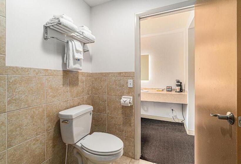 标准间, Howard Johnson By Wyndham Traverse City