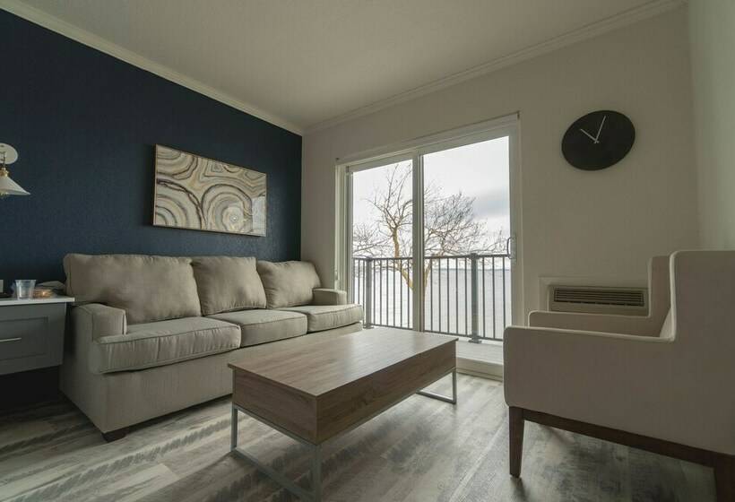 إستوديو قياسى سرير مزدوج, Lakeside Inn