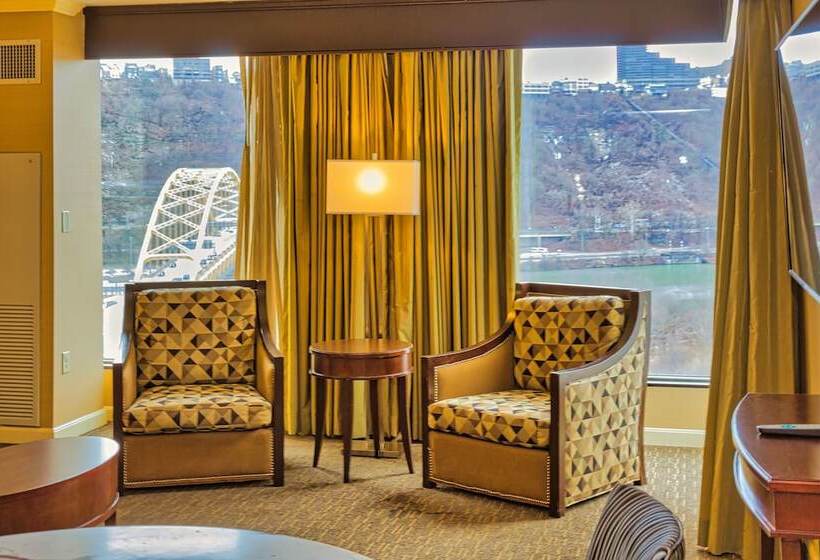 스위트, Wyndham Grand Pittsburgh
