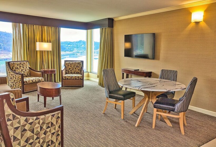 스위트, Wyndham Grand Pittsburgh