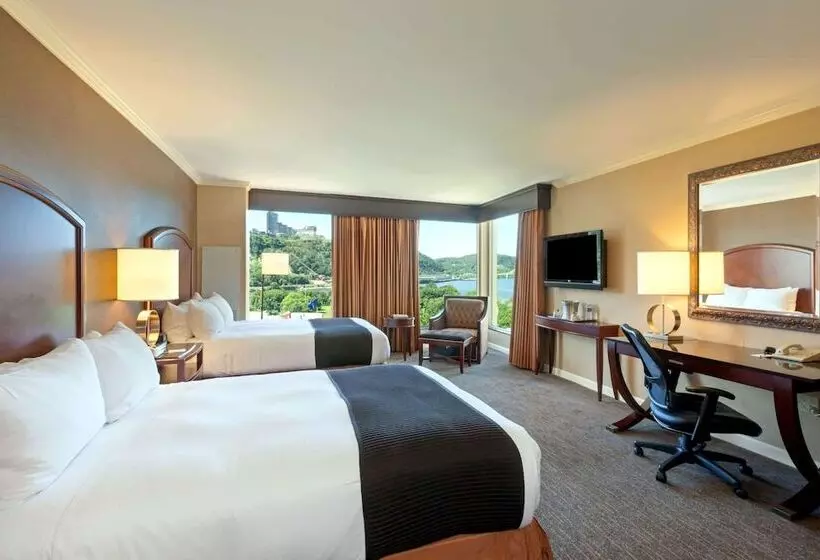سوییت, Wyndham Grand Pittsburgh