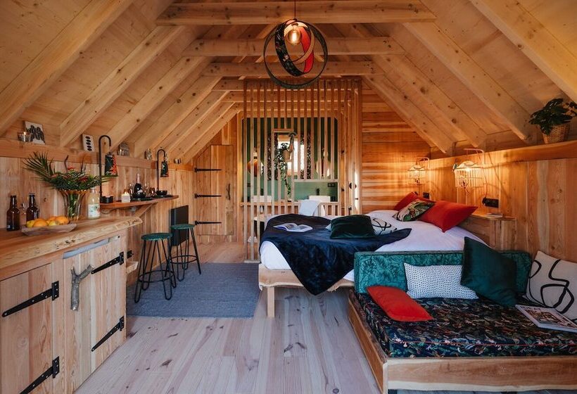 Хижина Deluxe, Les Cabanes Du Dauphiné