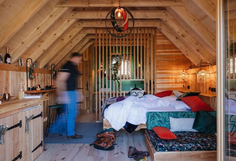 Хижина Deluxe, Les Cabanes Du Dauphiné