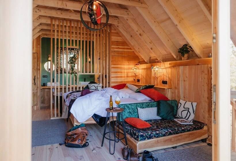 Хижина Deluxe, Les Cabanes Du Dauphiné