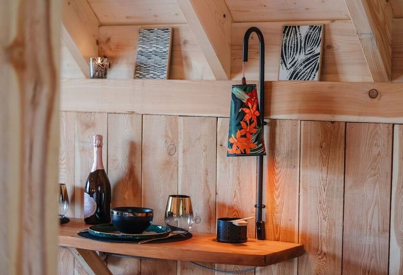 Хижина Deluxe, Les Cabanes Du Dauphiné